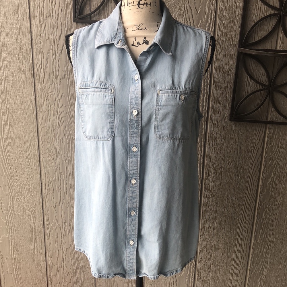 Lucky Brand Collared Sleeveless Denim Top Button Front Tencel Pockets  Medium M